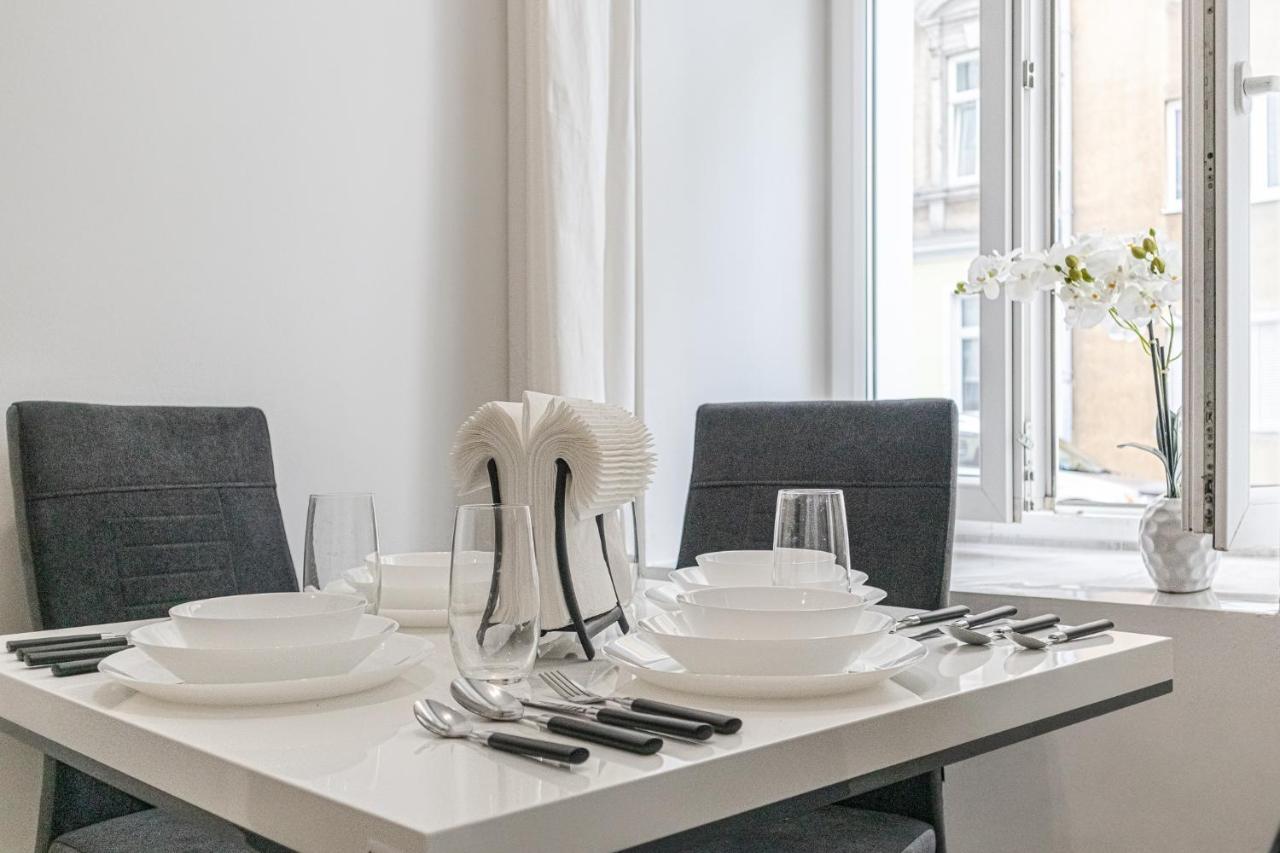 Homelike 2Br Apt Near U1 Reumannplatz - 9 Min To Center Bécs Kültér fotó