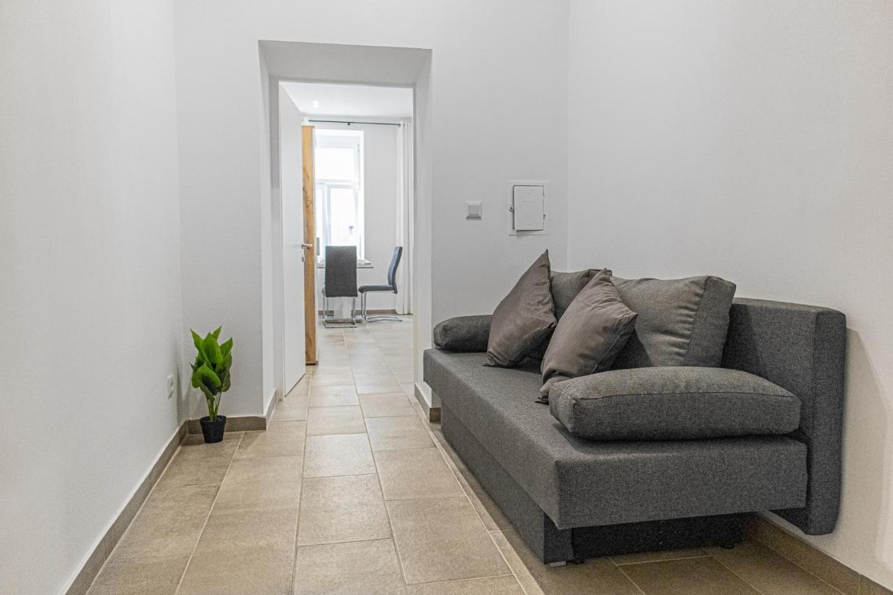 Homelike 2Br Apt Near U1 Reumannplatz - 9 Min To Center Bécs Kültér fotó